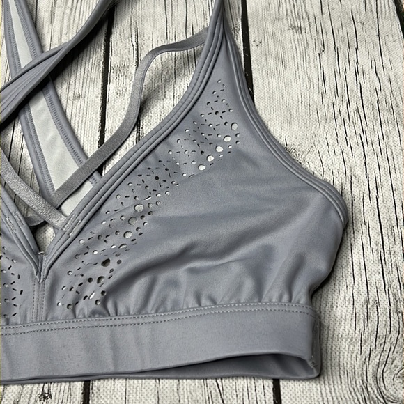 Victoria sport strappy sports bra size XS - Picture 2 of 8